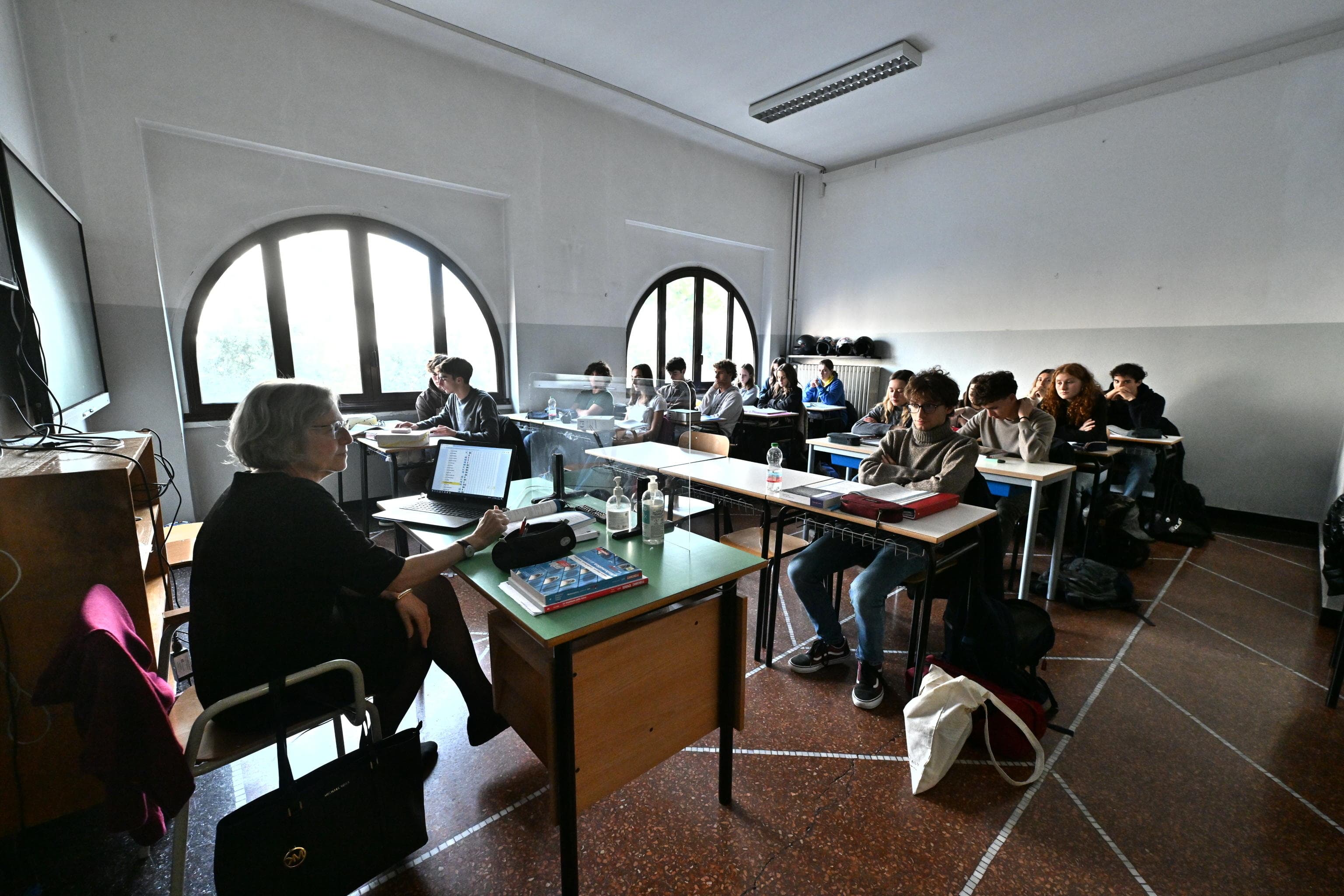 Lezione scuola.jpg